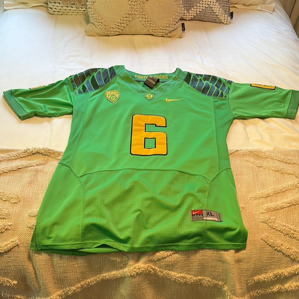 Nike Oregon Ducks #6 Jersey